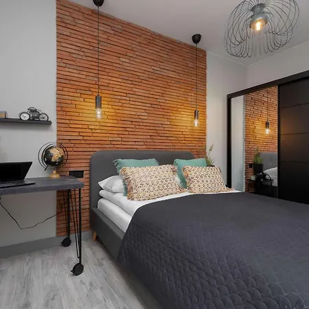 Bright With Terrace & Parking Near Metro Kondratowicza By Renters * Varšava